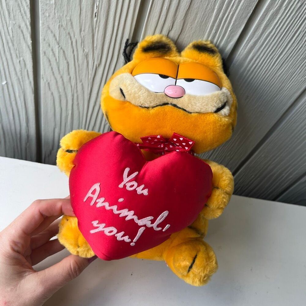 Vintage 1981 Dakin Garfield Plush “You Animal, You!” Korea Tag 9”